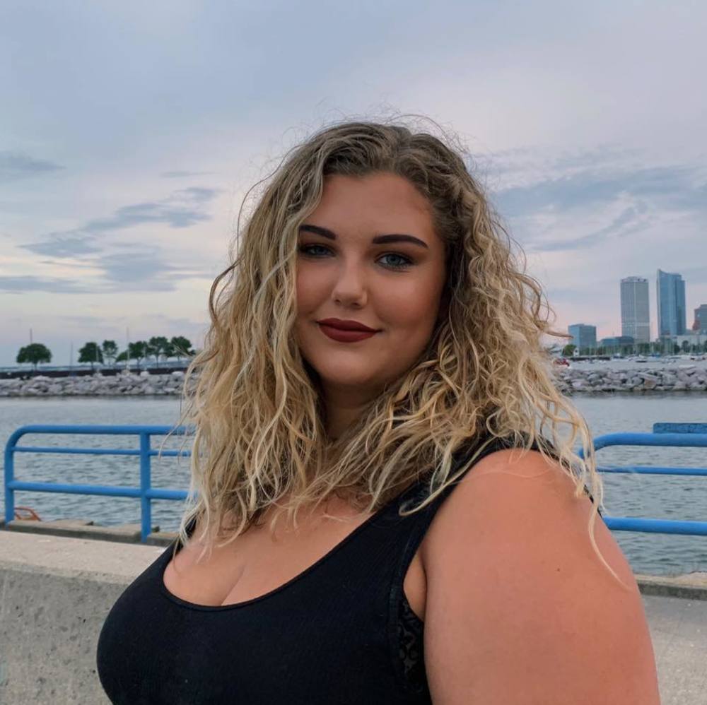 Meet your Posher, Lauren